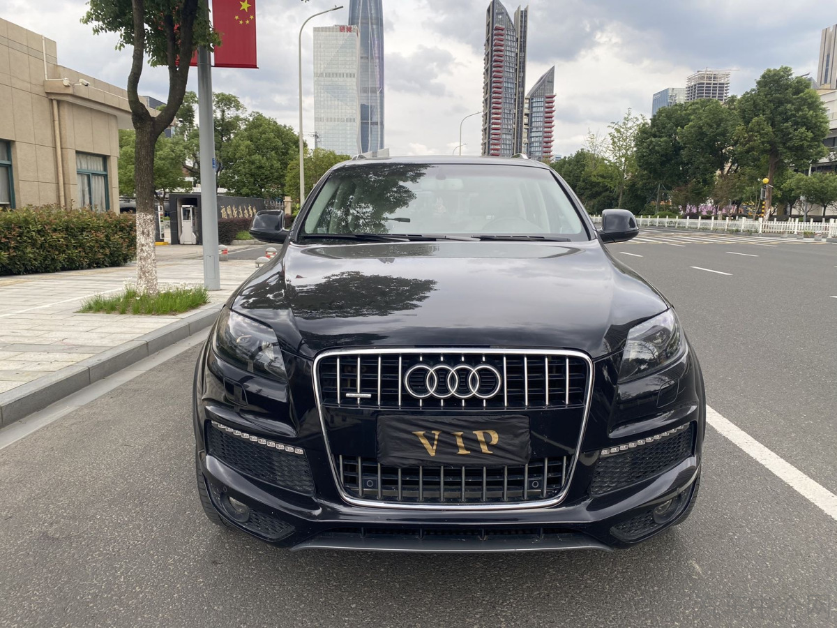 奥迪Q7 [进口] 2010款 3.6L 自动 豪华型价格0万 