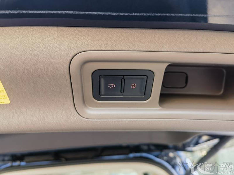 腾势D9 2022款 1.5T 自动 尊荣型 (国Ⅵ) 