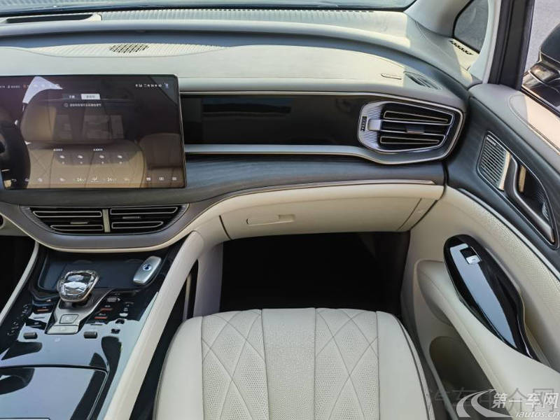 腾势D9 2022款 1.5T 自动 尊荣型 (国Ⅵ) 