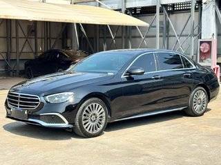 奔驰E级 300L 2.0T 自动 改款豪华型 