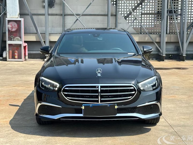奔驰E级 300L 2022款 2.0T 自动 汽油 改款豪华型 (国Ⅵ) 
