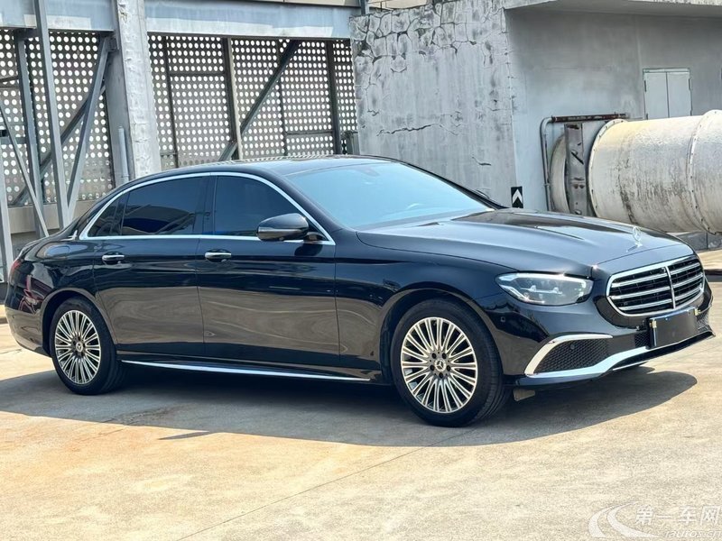 奔驰E级 300L 2022款 2.0T 自动 汽油 改款豪华型 (国Ⅵ) 