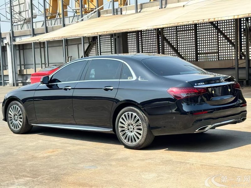 奔驰E级 300L 2022款 2.0T 自动 汽油 改款豪华型 (国Ⅵ) 