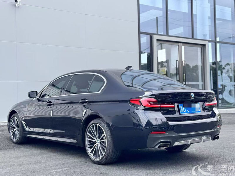 宝马5系 530Li 2022款 2.0T 自动 汽油 改款领先型M运动套装 (国Ⅵ) 