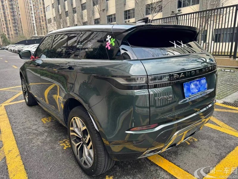 路虎揽胜极光 L 2022款 2.0T 自动 改款R-Dynamic豪华版249PS (国Ⅵ) 