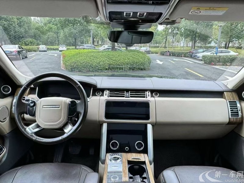 路虎揽胜 [进口] 2018款 3.0T 自动 四驱 Vogue加长版欧规版平行进口 (欧Ⅴ) 