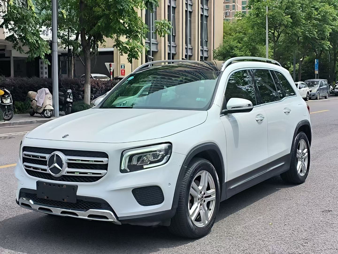 奔驰GLB GLB200 2020款 1.3T 自动 动感型 价格0万
