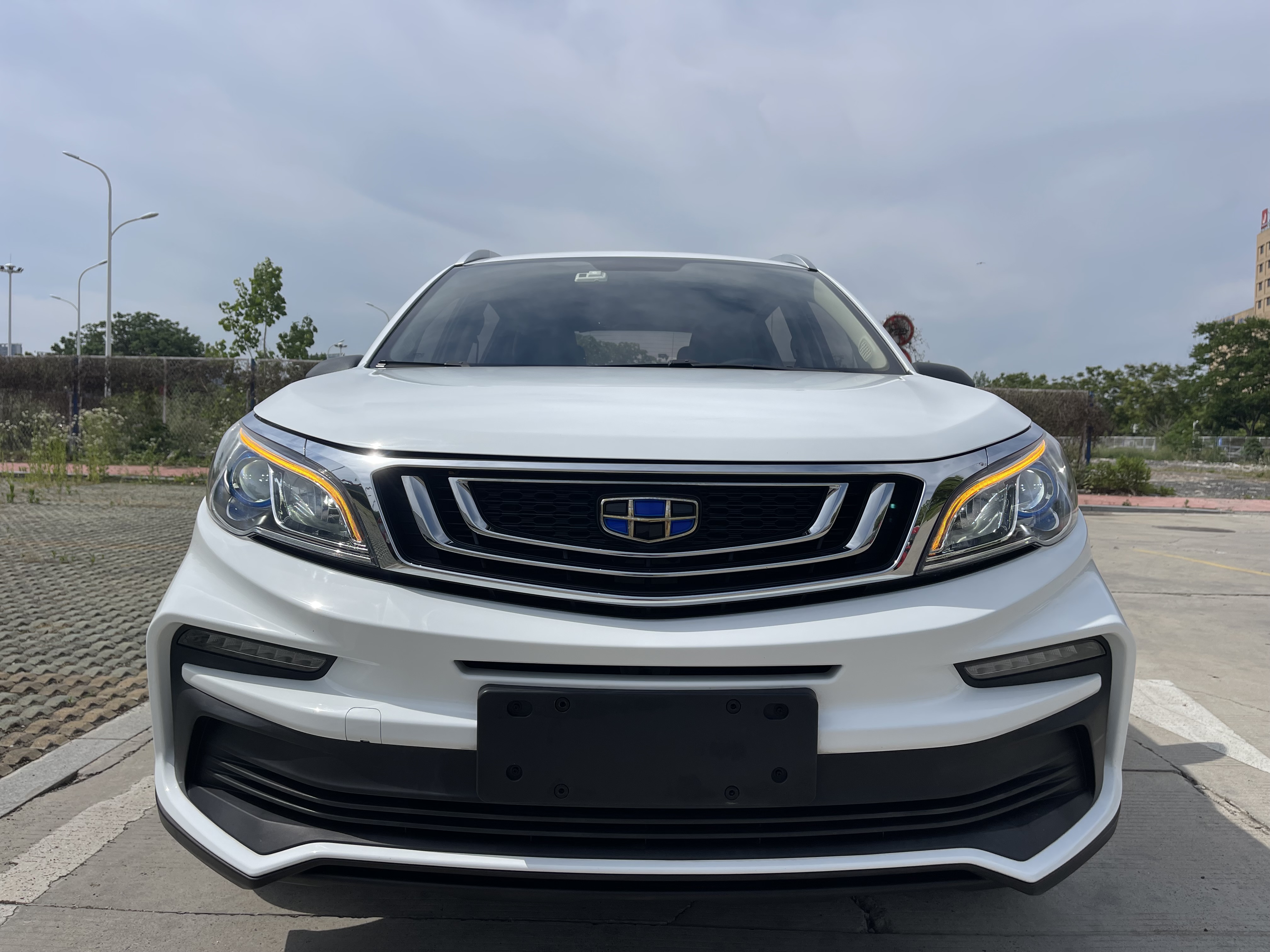 吉利远景X3 2020款 1.5L 自动 前驱 尊贵型 价格0万 