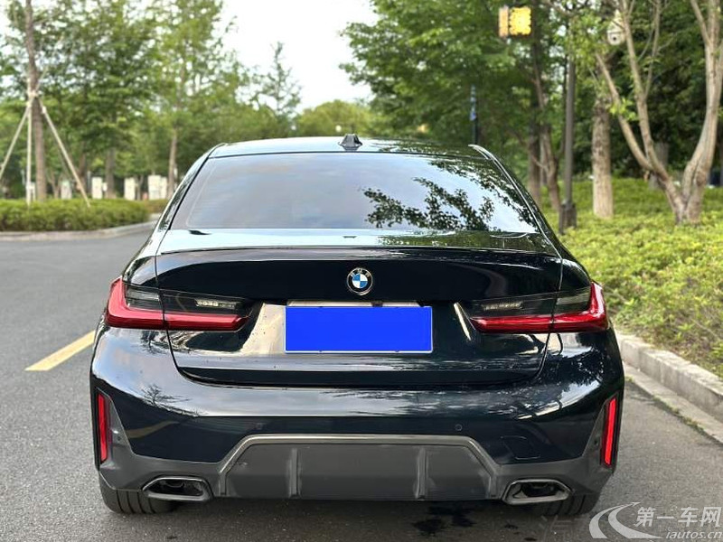 宝马3系 325i 2024款 2.0T 自动 汽油 M运动曜夜套装 (国Ⅵ) 