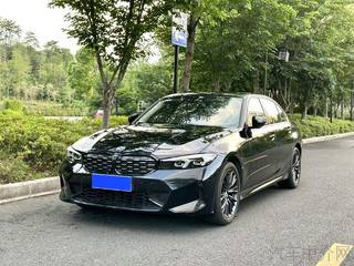 宝马3系 325i 2.0T 自动 M运动曜夜套装 