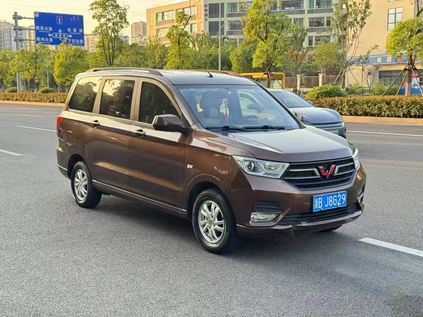 五菱宏光 S 2019款 1.5L 手动 5座 舒适型价格0万 