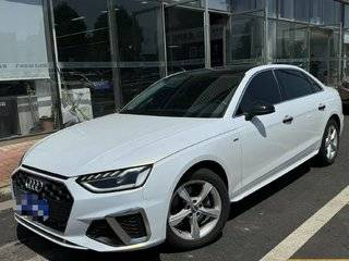 奥迪A4L 35TFSI 2.0T 自动 时尚动感型 
