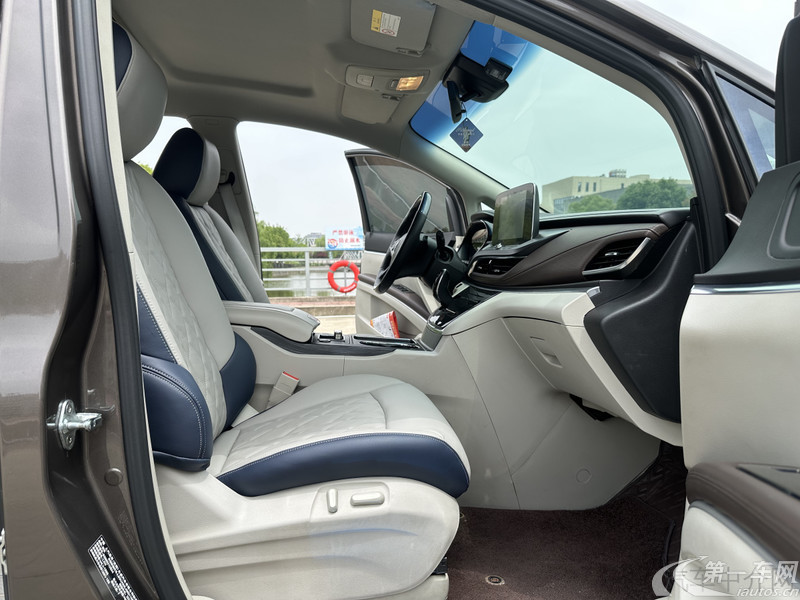 别克GL8 2022款 2.0T 自动 7座 652T豪华型 (国Ⅵ) 