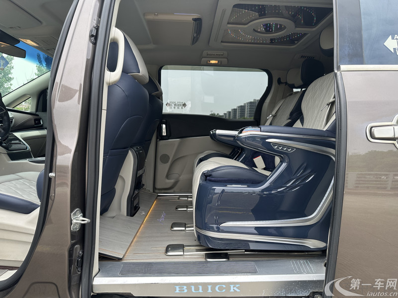 别克GL8 2022款 2.0T 自动 7座 652T豪华型 (国Ⅵ) 