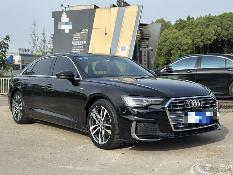奥迪A6L 40TFSI 2019款 2.0T 自动 豪华动感型 (国Ⅵ) 