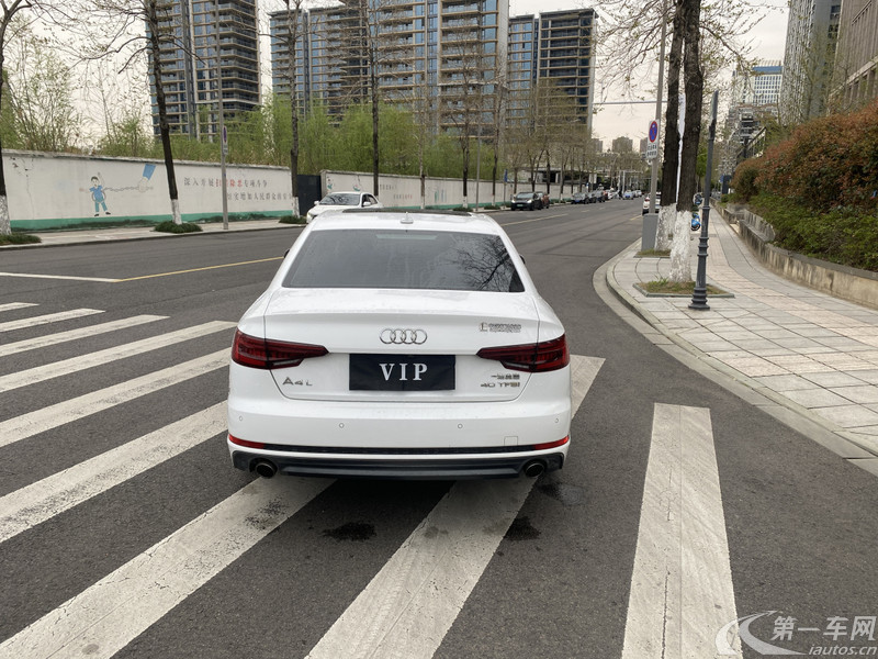奥迪A4L 2018款 2.0T 自动 30周年时尚型 (国Ⅴ) 
