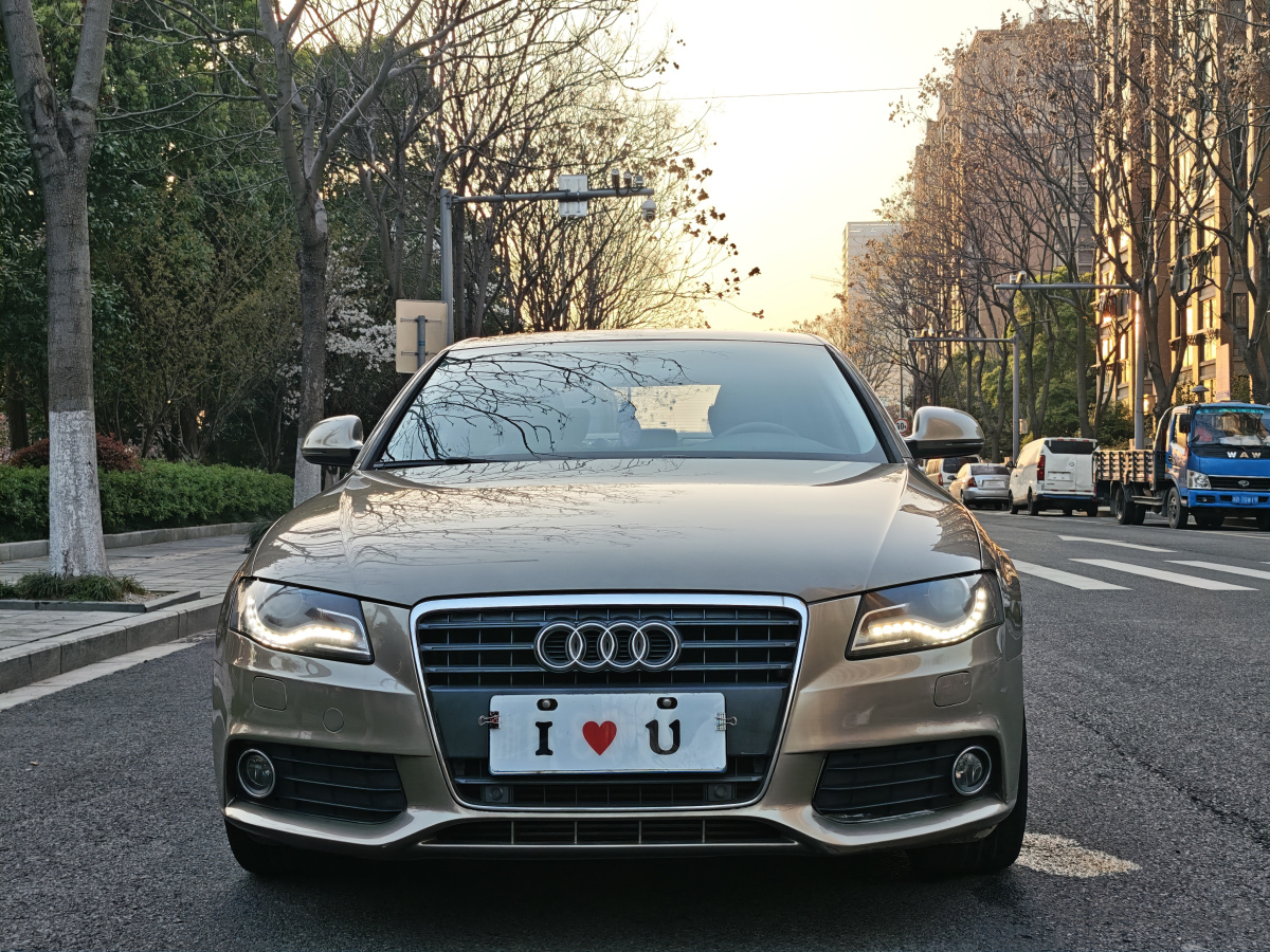 奥迪A4L 2012款 2.0T 自动 舒适型 价格0万 