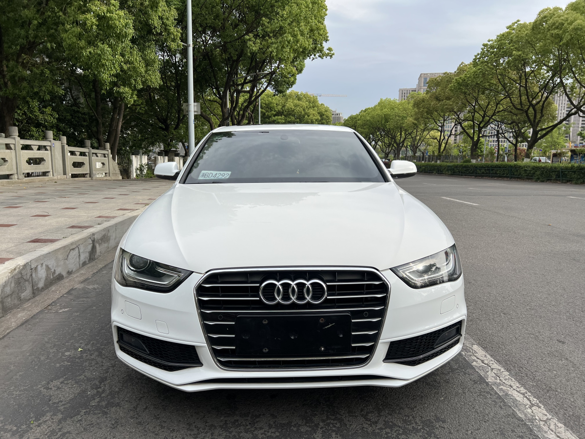 奥迪A4L 2016款 2.0T 自动 标准型 价格0万 