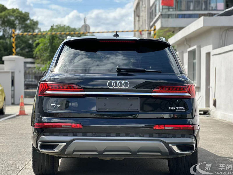 奥迪Q7 55 [进口] 2022款 3.0T 自动 尊贵型quattro-S-line 