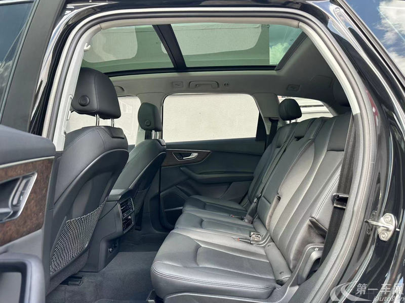 奥迪Q7 55 [进口] 2022款 3.0T 自动 尊贵型quattro-S-line 