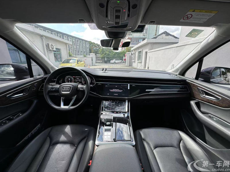 奥迪Q7 55 [进口] 2022款 3.0T 自动 尊贵型quattro-S-line 