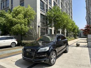 奥迪Q7 4.2L 豪华型 