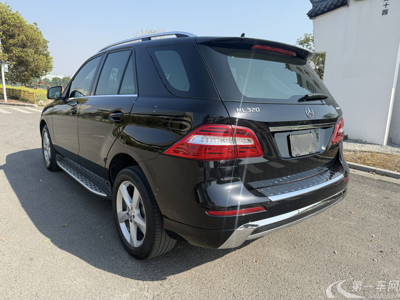 奔驰M级 ML320 [进口] 2014款 3.0T 自动 汽油 (欧Ⅳ) 