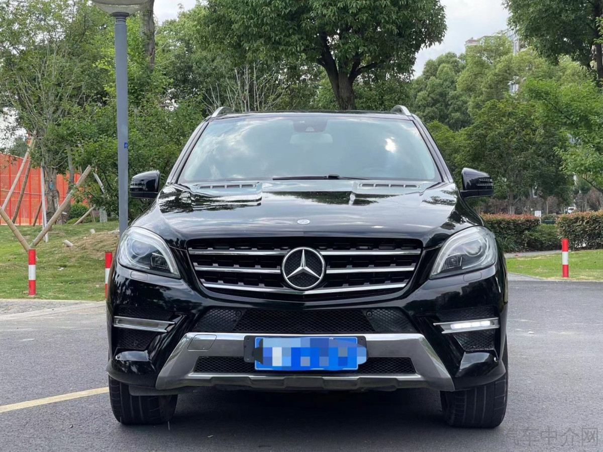 奔驰M级 ML320 [进口] 2015款 3.0T 自动 汽油 价格0万 