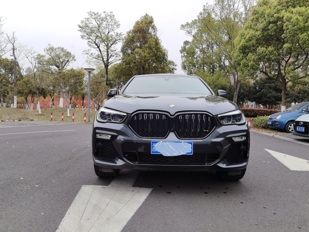 宝马X6 40i [进口] 2020款 3.0T 自动 四驱 汽油 M运动墨规版平行进口价格0万 