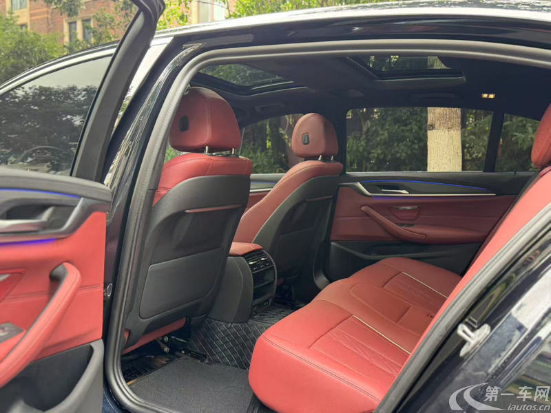 宝马5系 530Li 2024款 2.0T 自动 汽油 领先型M运动套装 (国Ⅵ) 